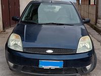 Usata Ford Fiesta 68 CV (50 kW) 2003 Blu Utilitaria