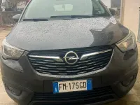 Usata Opel Crossland X Ultimate 110 CV (80 kW) 2017 Nero SUV