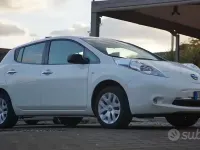 Usata Nissan Leaf Visia 80 kW (109 CV) 2015 Bianco Utilitaria