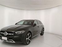 Usata Mercedes 220 Premium Plus 197 CV (144 kW) 2023 Nero Station wagon