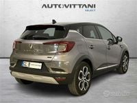 Usata Renault Captur Techno 145 CV (106 kW) 2022 Grigio scuro SUV