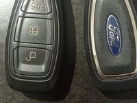 Usata Ford Kuga 115 CV (84 kW) 2015 SUV