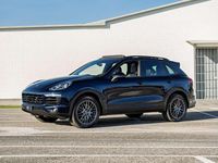 Usata Porsche Cayenne 250 CV (183 kW) 2017 Blu moonlight met. SUV
