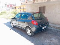 Usata Renault Clio II 85 CV (62 kW) 2007 Grigio Berlina