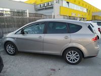 usata Seat Altea 2.0 TDI Tenuta in box, unico propietario non fumatore ecc..