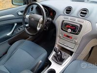 Usata Ford Mondeo 140 CV (102 kW) 2010 Blu Berlina