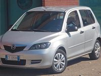 Usata Mazda 2 67 CV (49 kW) 2005 Grigio Utilitaria