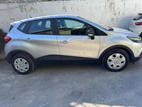 Usata Renault Captur Iconic 90 CV (66 kW) 2016 Grigio SUV