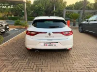 Usata Renault Mégane IV Intens 131 CV (96 kW) 2019 Bianco Berlina