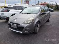 Usata Renault Clio II 74 CV (54 kW) 2010 Grigio Berlina