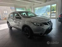 Usata Nissan Qashqai 131 CV (96 kW) 2017 Grigio SUV