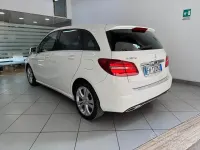 Usata Mercedes B180 109 CV (80 kW) 2017 Bianco Utilitaria
