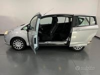 Usata Ford B-MAX Titanium 75 CV (55 kW) 2015 Grigio Monovolume