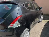 Usata Lancia Ypsilon 80 CV (58 kW) 2013 Nero Utilitaria