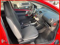 Usata Toyota Aygo Connect Style 68 CV (50 kW) 2012 Rosso Utilitaria