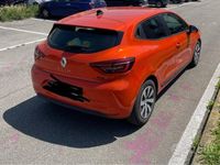 Usata Renault Clio V Equilibre 91 CV (66 kW) 2023 Arancione Berlina