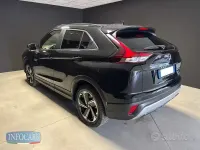 Usata Mitsubishi Eclipse Cross Instyle 98 CV (72 kW) 2023 Nero metallizzato SUV
