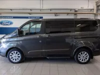 Usata Ford Tourneo Titanium 131 CV (96 kW) 2022 Grigio metallizzato