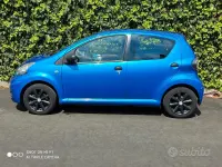 Usata Toyota Aygo 68 CV (50 kW) 2010 Bluazzurro Utilitaria