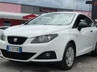 Usata Seat Ibiza 75 CV (55 kW) 2011 Bianco Coupé