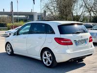 Usata Mercedes B180 Premium 109 CV (80 kW) 2012 Bianco Monovolume