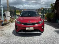 Usata Kia Stonic 120 CV (88 kW) 2019 Rosso SUV