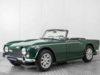 Usata Triumph TR 250 106 CV (77 kW) 1968 Verde Cabrio