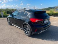 Usata Ford Focus Active 125 CV (91 kW) 2019 Nero Berlina