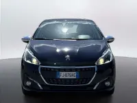 Usata Peugeot 208 Allure 82 CV (60 kW) 2017 266 grigio acciaio Utilitaria