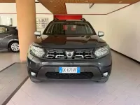 Usata Dacia Duster Comfort 101 CV (74 kW) 2022 Grigio SUV