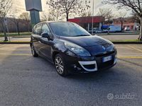 Usata Renault Scénic III 110 CV (80 kW) 2010 Nero Monovolume