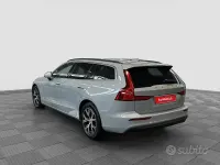 Usata Volvo V60 Core 197 CV (144 kW) 2024 Grigio Station wagon