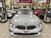 Usata BMW 320e Advantage 190 CV (139 kW) 2020 Argento Berlina
