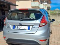 Usata Ford Fiesta 2015 Grigio Berlina