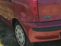 Usata Fiat Punto 60 CV (44 kW) 2002 Rosso Utilitaria