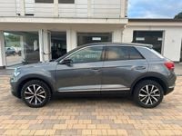 Usata VW T-Roc Style 115 CV (84 kW) 2018 Grigio SUV