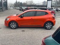 Usata Renault Clio V Equilibre 101 CV (74 kW) 2023 Arancione Utilitaria