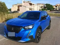Usata Peugeot 2008 Allure 130 CV (95 kW) 2023 Blu SUV