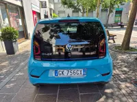 Usata VW e-up! 61 kW (83 CV) 2022 Blu/azzurro Utilitaria