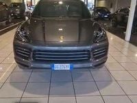 Usata Porsche Cayenne Platinum Edition 333 CV (244 kW) 2021 Grigio SUV