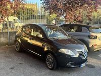 Begagnad Lancia Ypsilon 69 HK (50 kW) 2017 Svart Halvkombi