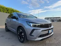 Usata Opel Grandland X Ultimate 131 CV (96 kW) 2022 Grigio SUV