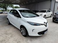 Usata Renault Zoe Life 67 kW (92 CV) 2019 Bianco pastello Utilitaria