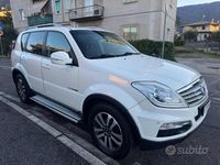 Usata Ssangyong (KGM) Rexton 155 CV (114 kW) 2014 Bianco pastello SUV