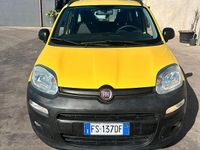 Usata Fiat Panda 75 CV (55 kW) 2018 Giallo Utilitaria
