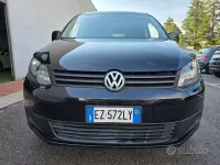 Usata VW Caddy Highline 109 CV (80 kW) 2015 Nero Monovolume