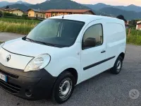 Usata Renault Kangoo 75 CV (55 kW) 2012 Bianco Monovolume
