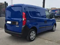 Usata Fiat Doblò S 105 CV (77 kW) 2020 Blu Monovolume