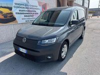 Usata VW Caddy 102 CV (75 kW) 2021 Grigio Monovolume