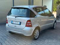 Usata Mercedes A160 Classic 102 CV (75 kW) 2004 Grigio Berlina